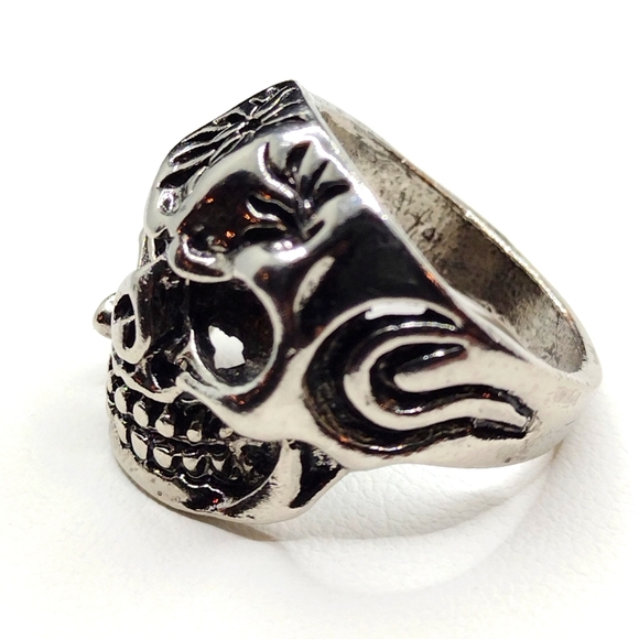 SKULL MEN’S BITE THE BULLET RING Free Shipping - Picture 6 of 15